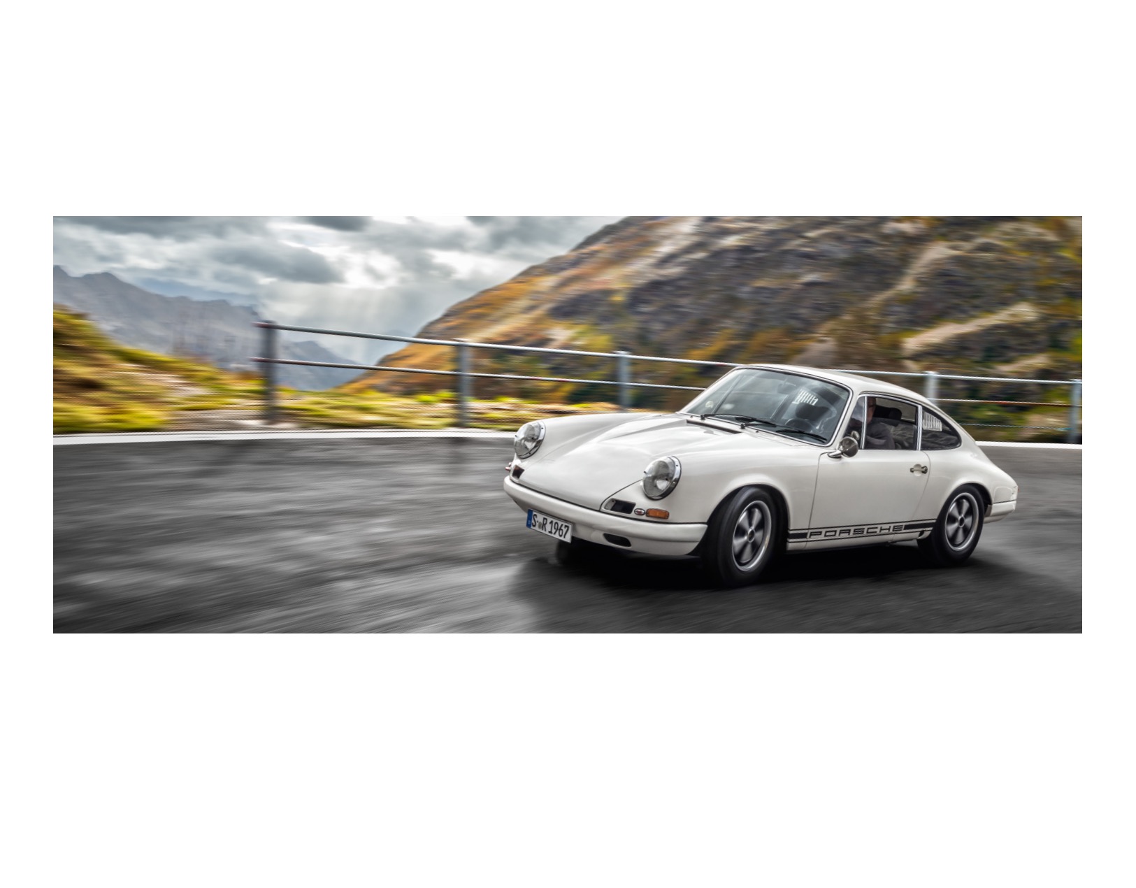 2016 Porsche 911R Brochure Page 7